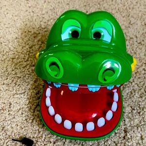 Alligator toy
